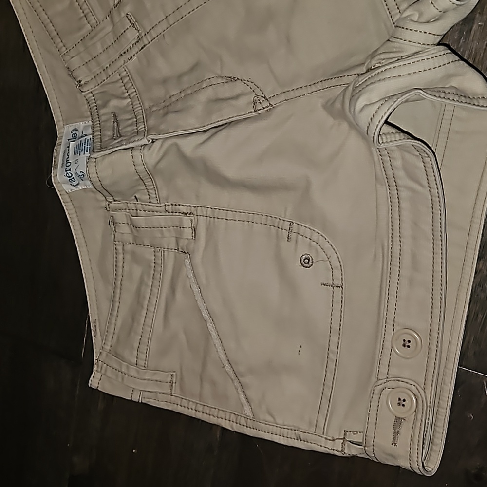 Shorts - Picture 2 of 6